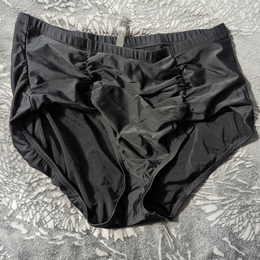 Black bikini bottom